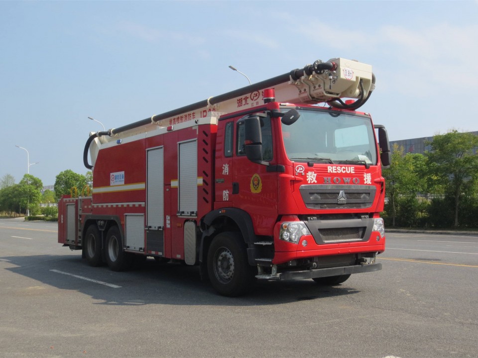 32米舉高噴射消防車(chē)圖片